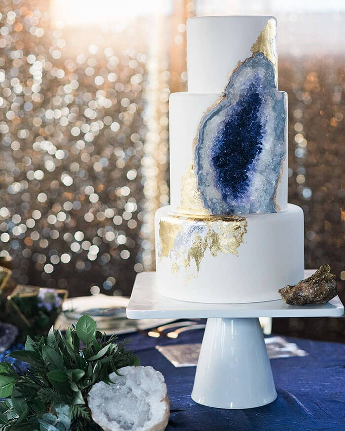نقش ژئود بر روی کیک های عروسی
